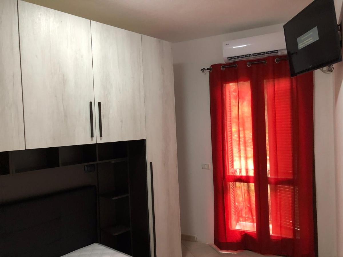 Calypso Home Sea View Badesi Luaran gambar