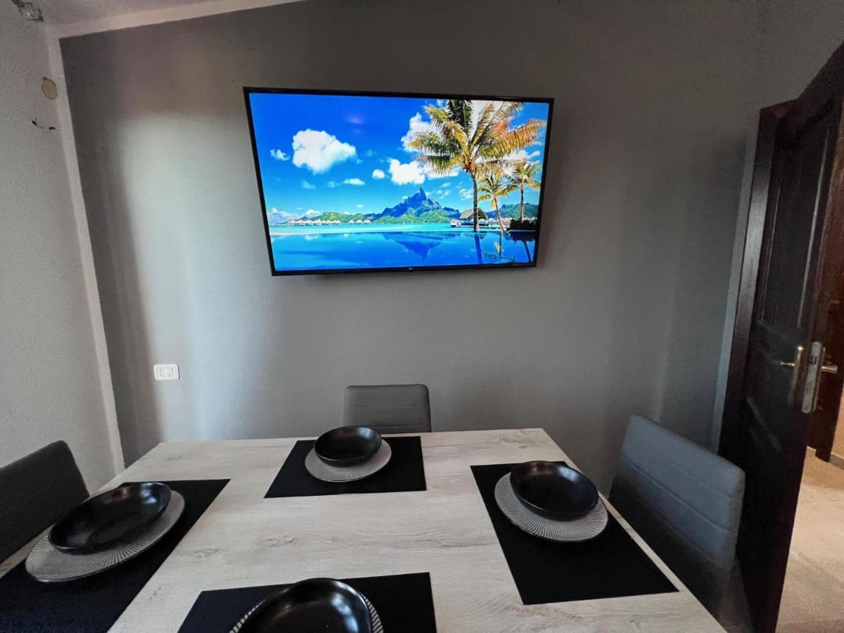 Calypso Home Sea View Badesi Luaran gambar
