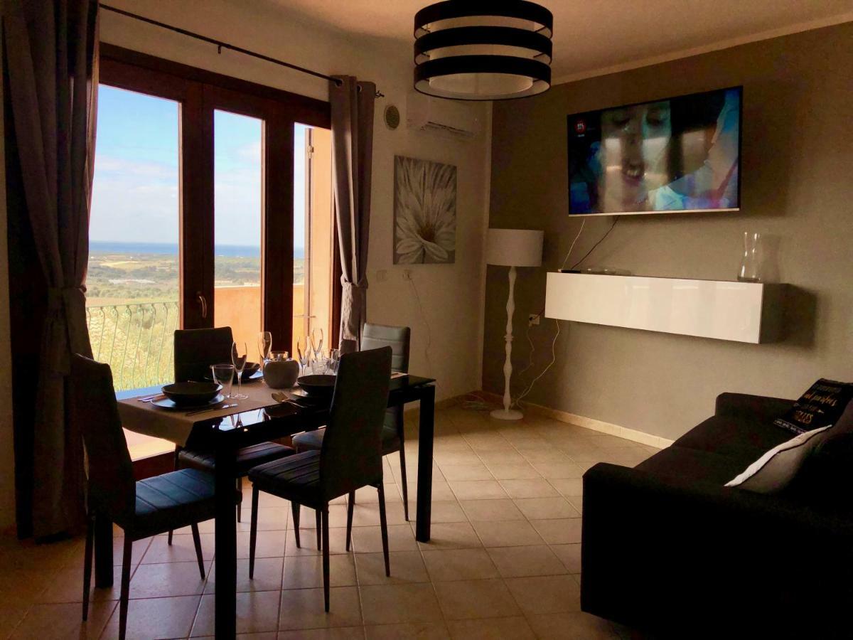 Calypso Home Sea View Badesi Luaran gambar